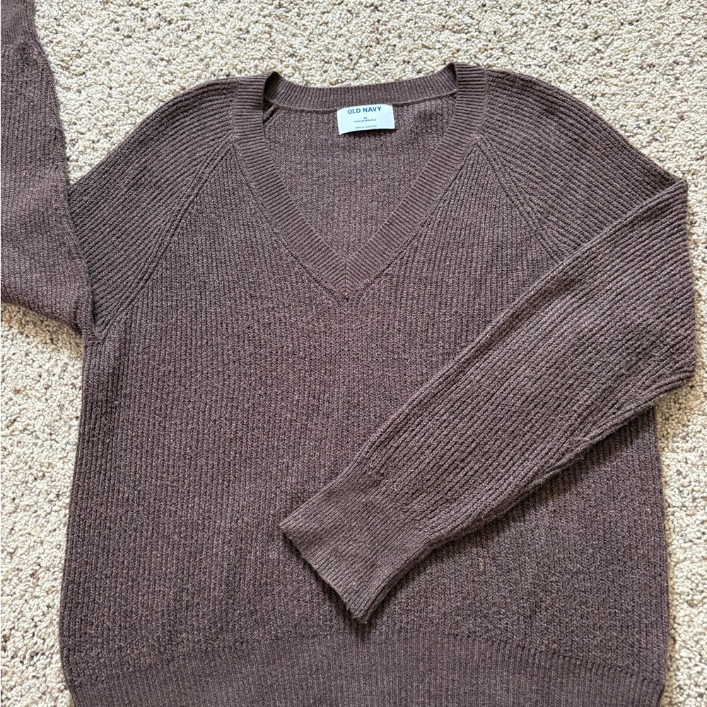 Old Navy Women's Dark Brown V-Neck Sweater